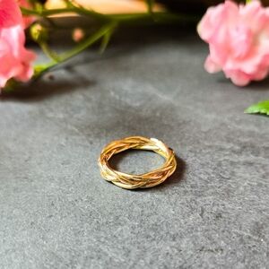 💥3 for $30💥 NWT Lovoda Braided Stacking Ring